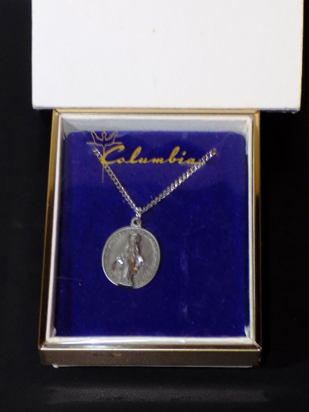 Vintage Deadstock Columbia Pewter Miraculous Medal Virgin Mary Pendant Necklace
